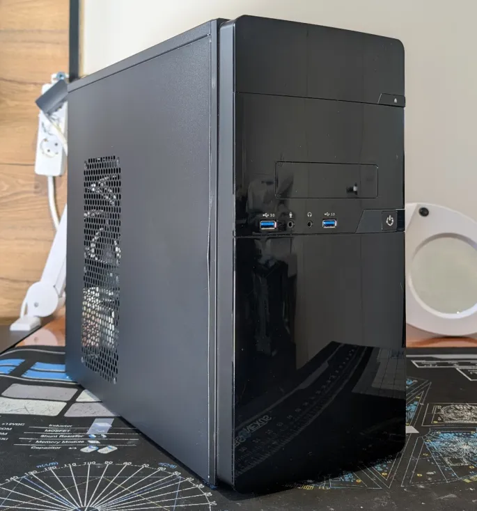 Käytetty pelikannettava myytävänä - Ryzen 9 5900HS - NVIDIA RTX 3080 Mobile