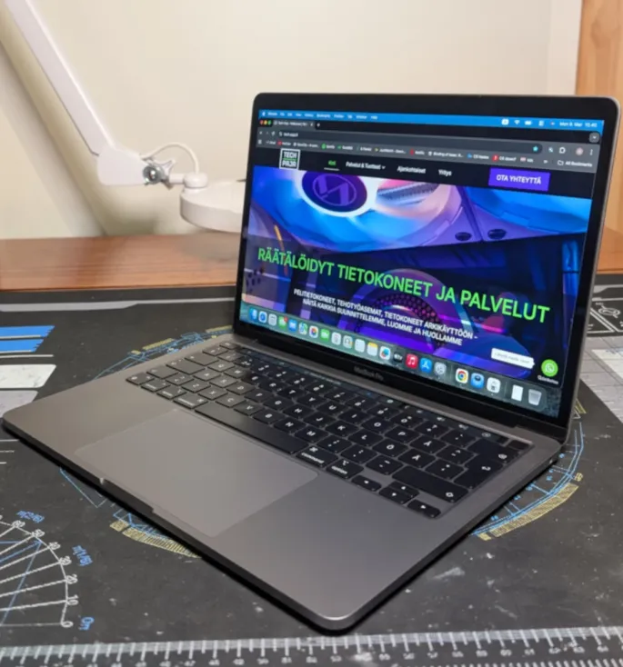 Käytetty Apple Macbook Pro M1 (2020)