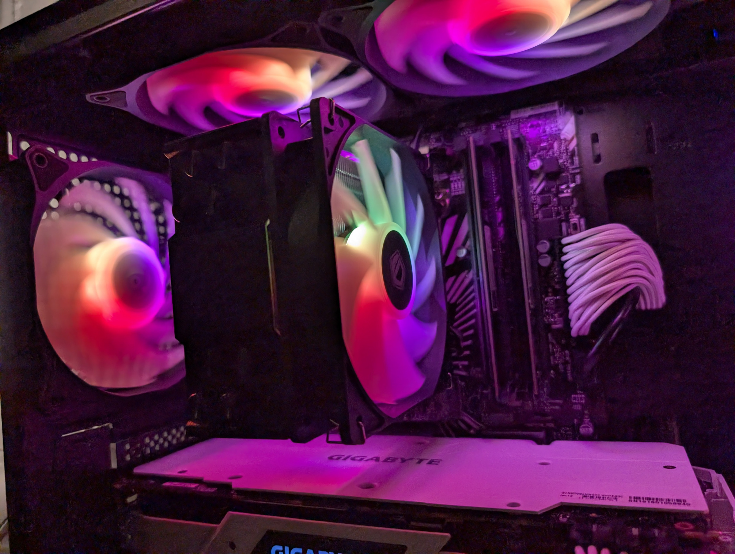 Pelikone sisältä kuvattuna - tyylikuva 2